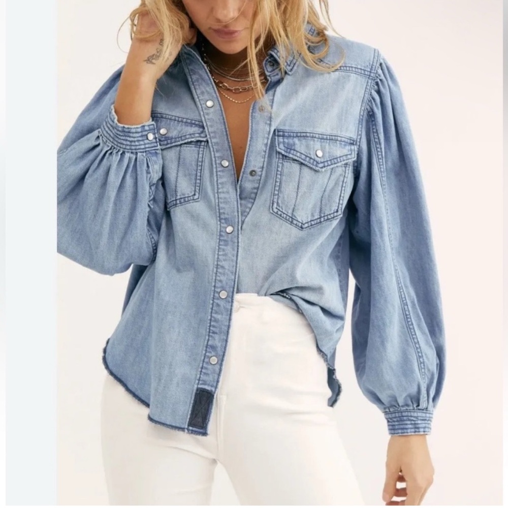 Free People We The Free With Love Button Up Chambray Denim Top NWT Size L